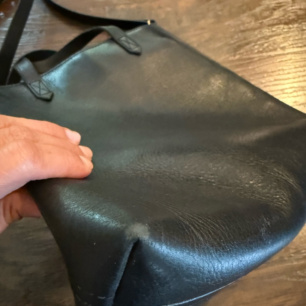 Madewell Black Zip-Top Transport Crossbody Bag - Picture 6 of 10